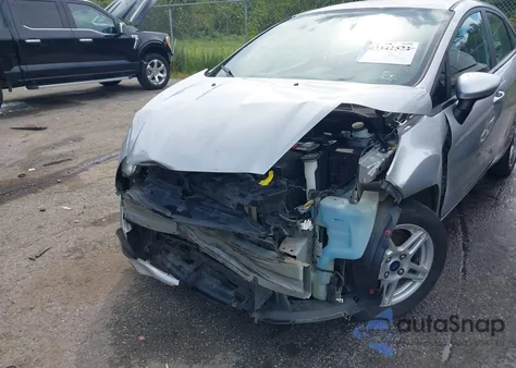 2018 Ford Fiesta Se из США, поврежденный, VIN 3FADP4BJ5JM133741